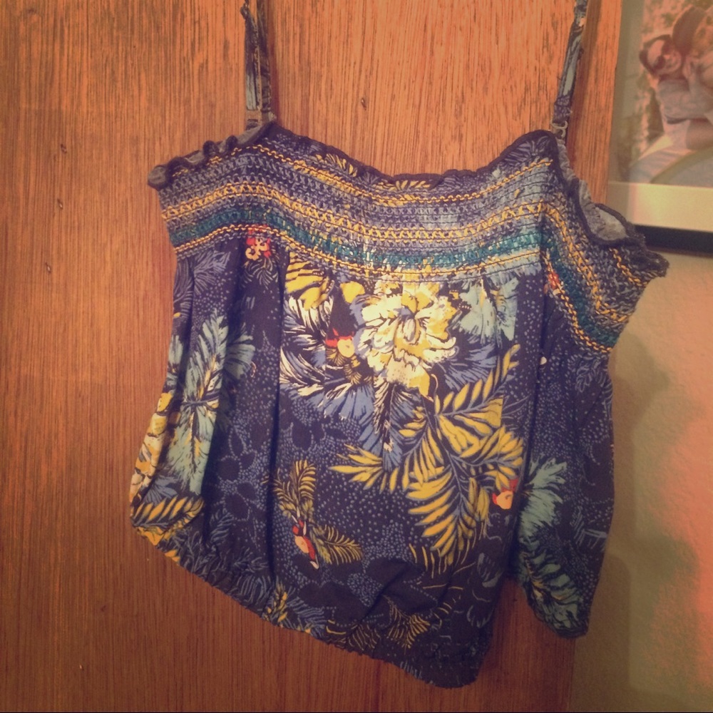 Urban outfitters crop top